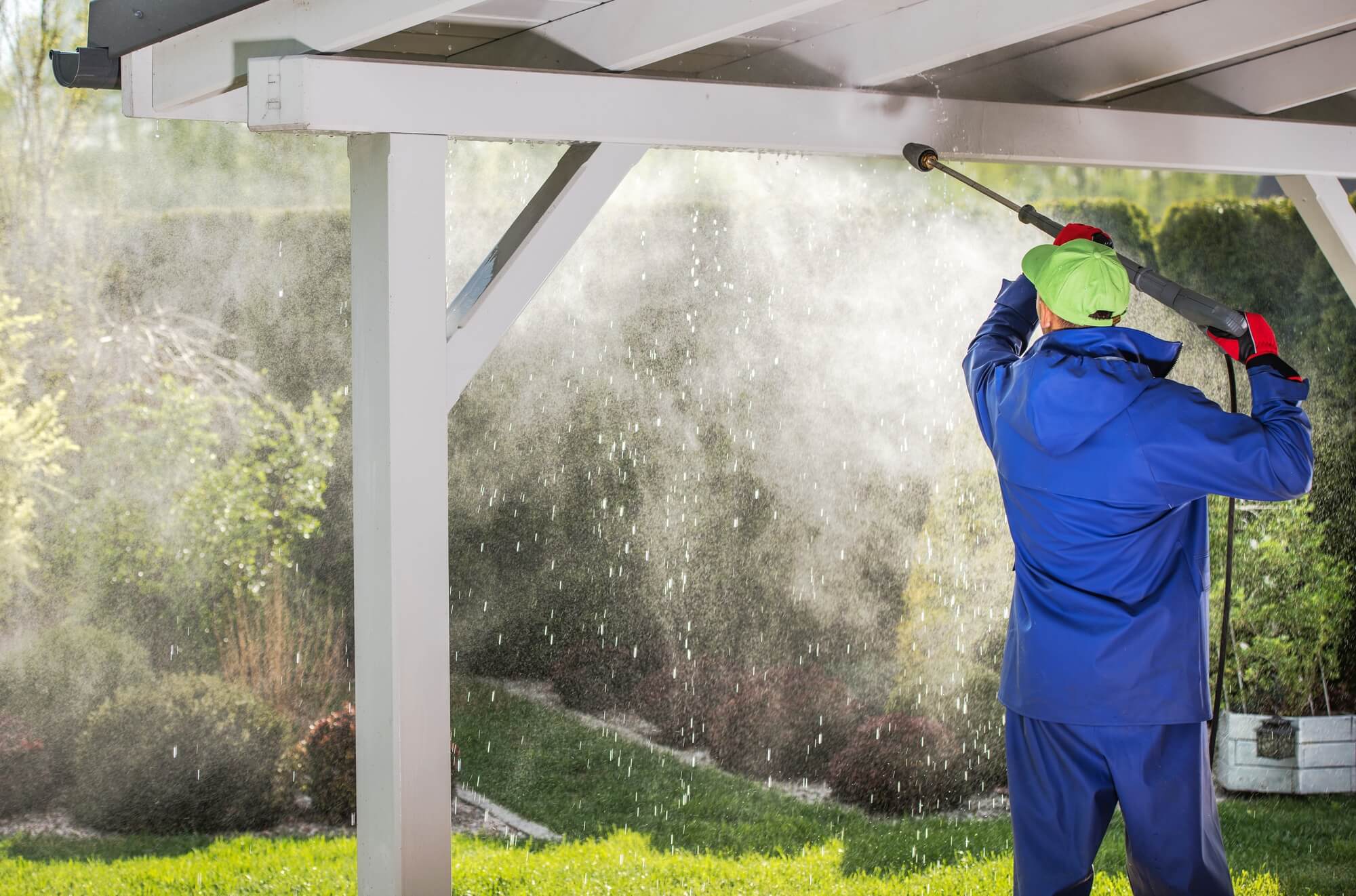 pressure washing contractor